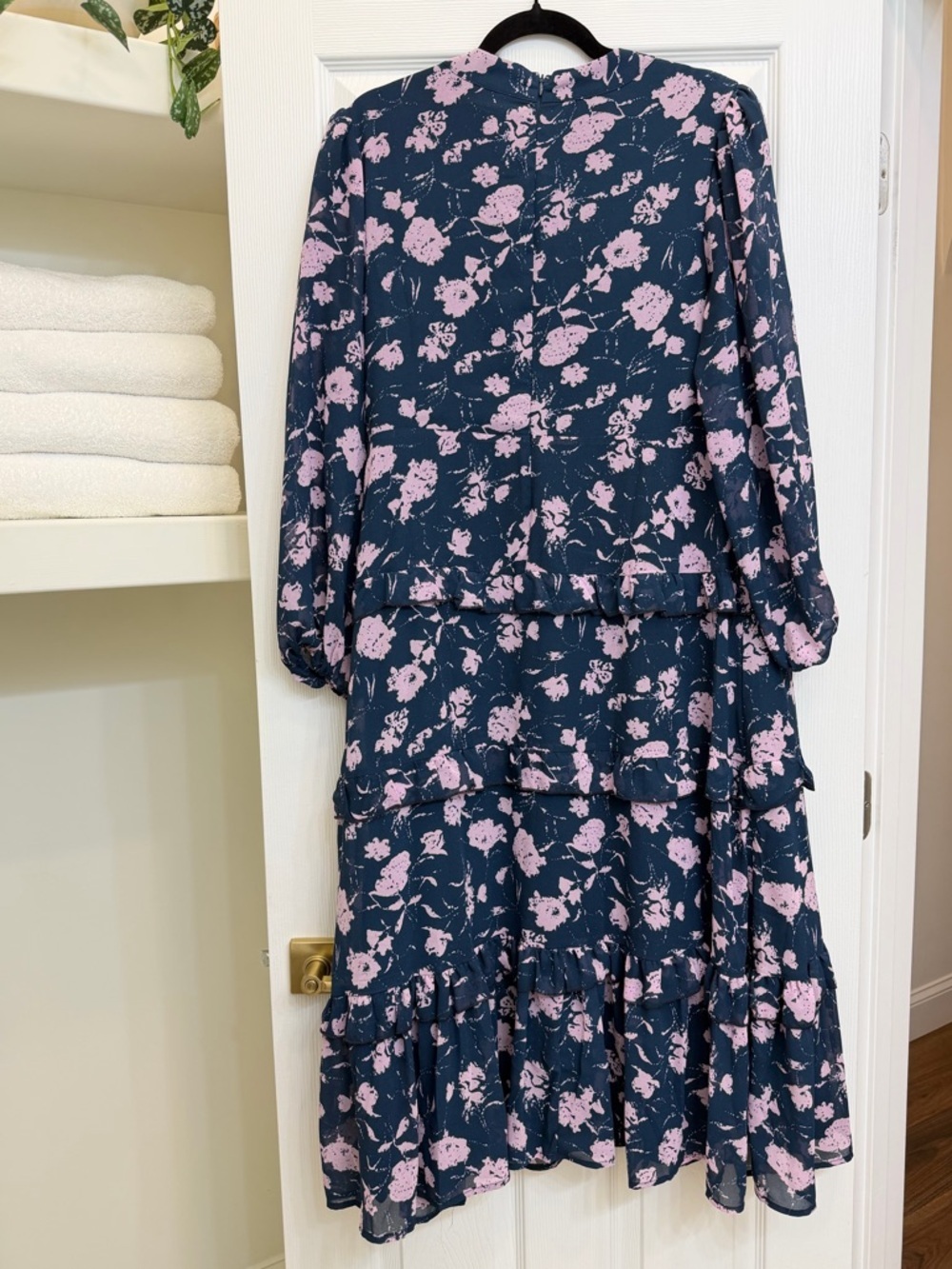 Hyacinth House Navy & Blush Abstract Floral Rosalind Ruffle Midi Dress - Picture 5 of 8
